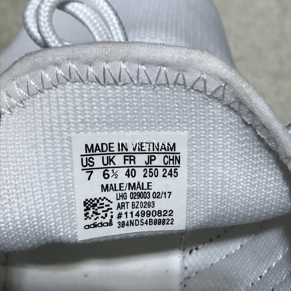 Real Boost Adidas NMD R1 White World